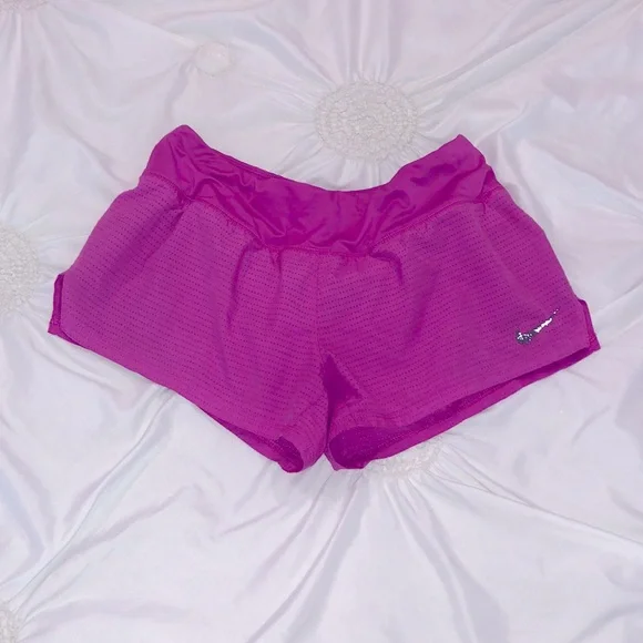 🌸 NIKE DRI FIT HOT PINK SHORT - Picture 1 of 4